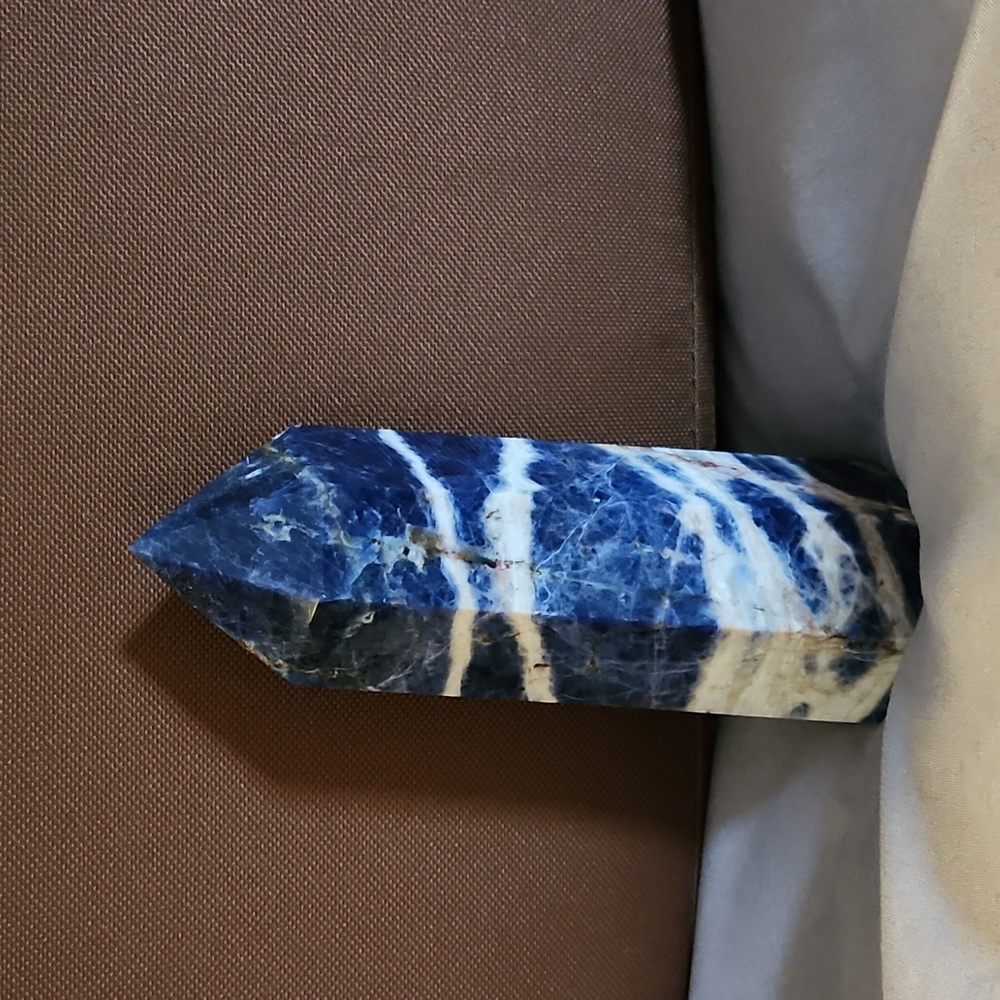 Sodalite tower 5 3/4 tall